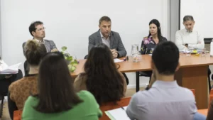 1745941060_bdf757d92adc6dc70332