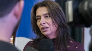 1748009545_78eda1d17019b5fcd0ac