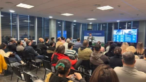 1751210813_3a096d94584427eaf616