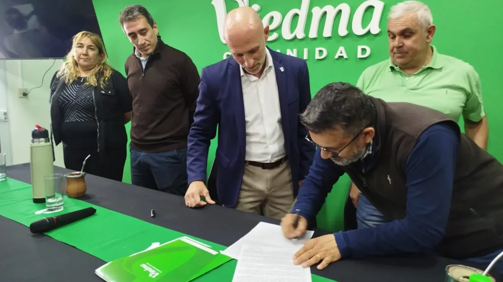 1761568945_8d5e3bdcb9bf8dd4e4cb