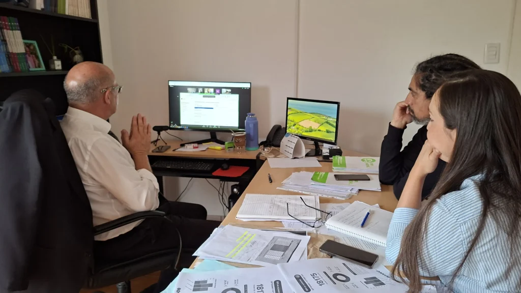 1762787552_02db2eee7fd73b9f2bda