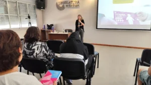 1764870394_c905ab293093faf4bfa9