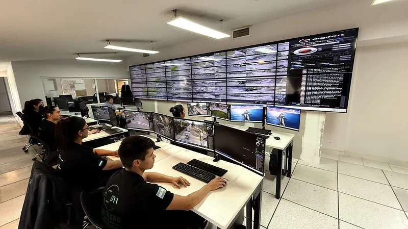 1765289977_33108a53b10bc486ed7b