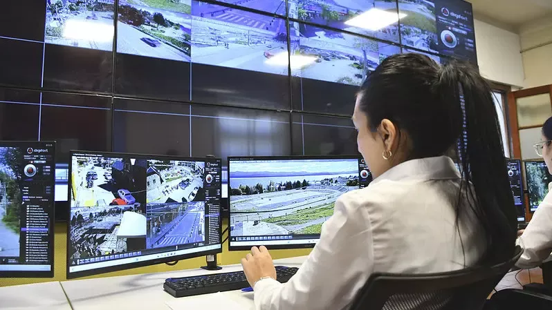 1765310252_b9077147116164bd4ee6