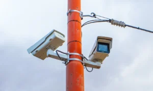 1765483060_300077753c8b1bc878c5